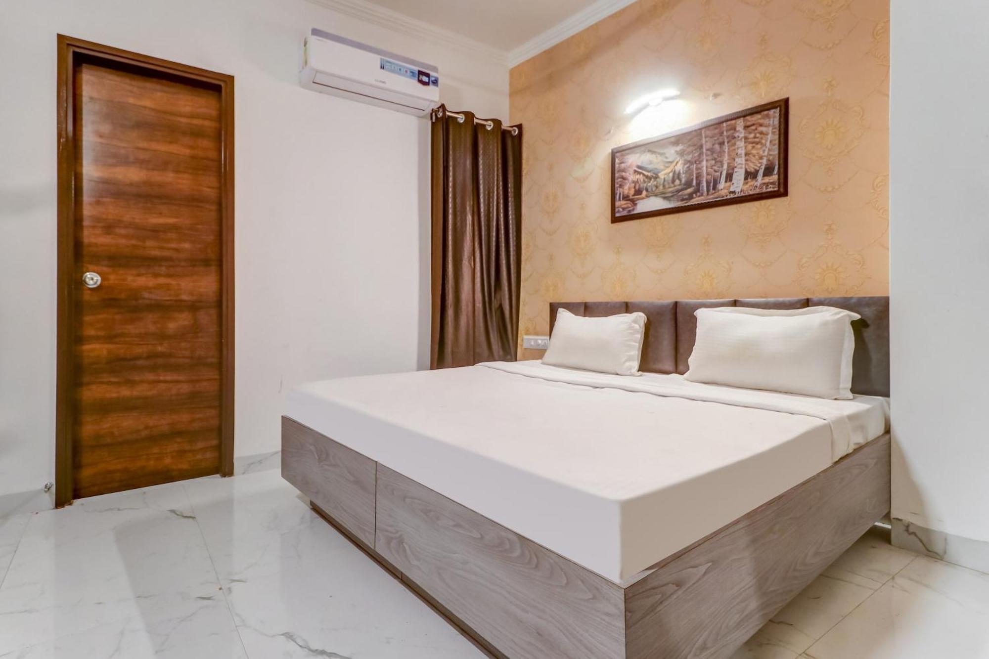 Townhouse Hotel Ludhijána Kültér fotó