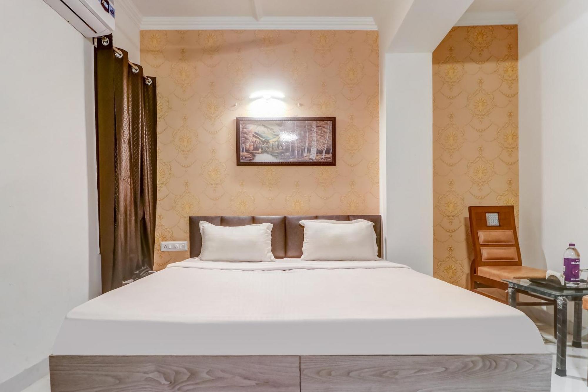 Townhouse Hotel Ludhijána Kültér fotó